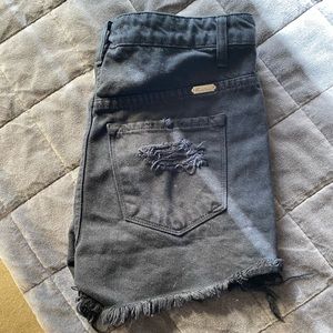 Black Kan Can shorts